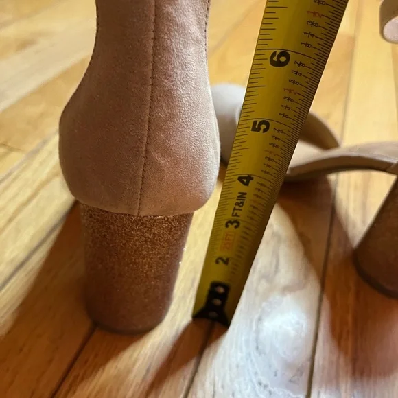 LC Lauren Conrad Hydrangea Womens High Heels Gold and Glitter Suede Size 10 - Picture 4 of 7